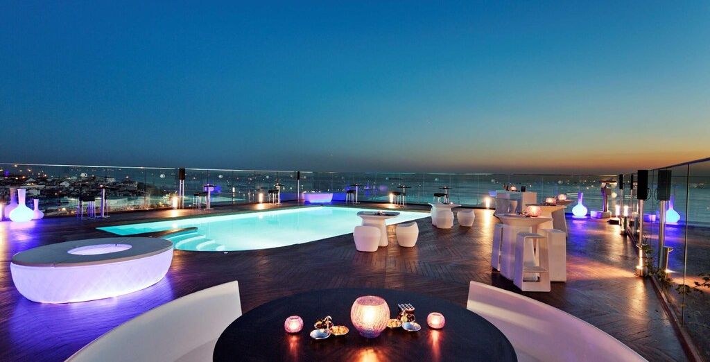 DoubleTree by Hilton Istanbul - Moda 5*