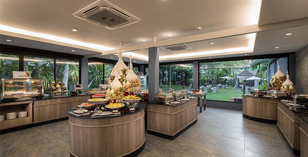 Bandara Phuket Beach Resort 4* e Krabi La Playa Resort 4* con possibile pre-estensione a Bangkok