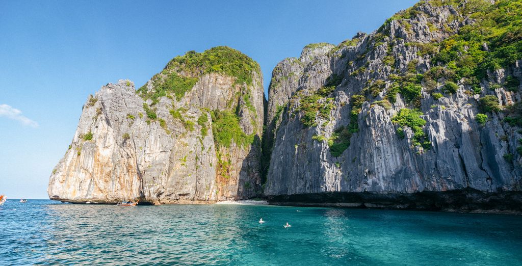 Bandara Phuket Beach Resort 4* e Krabi La Playa Resort 4* con possibile pre-estensione a Bangkok