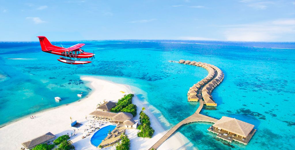 Cocoon Maldives Resort 5*