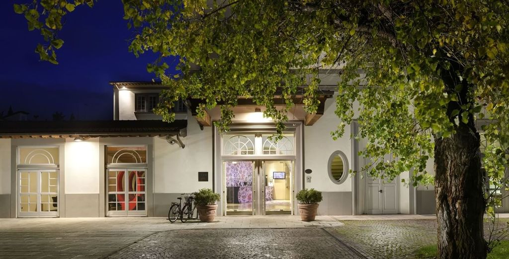 UNAHOTELS Vittoria Firenze 4*