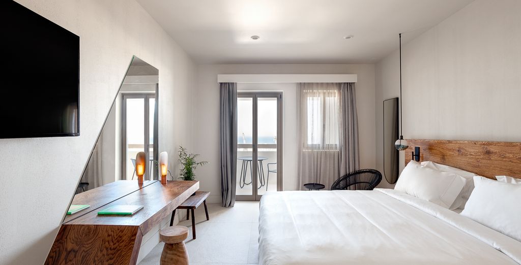 NOŪS Santorini 5*