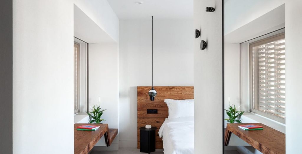 NOŪS Santorini 5*