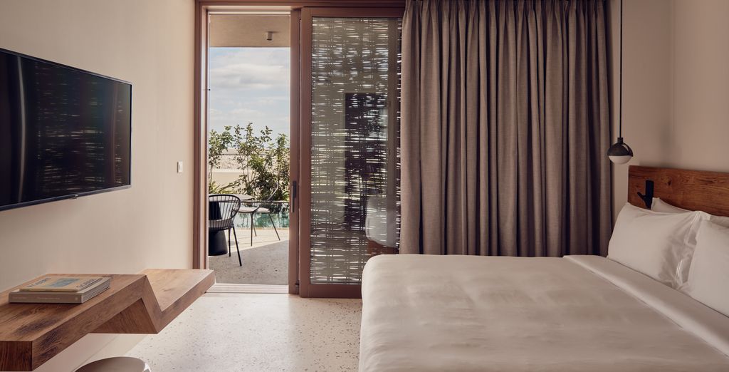 NOŪS Santorini 5*
