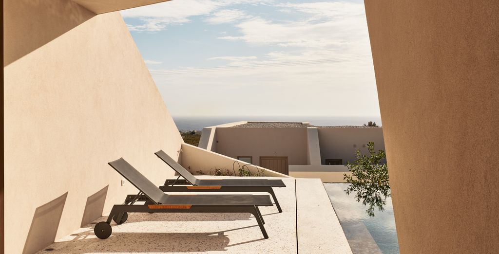 NOŪS Santorini 5*