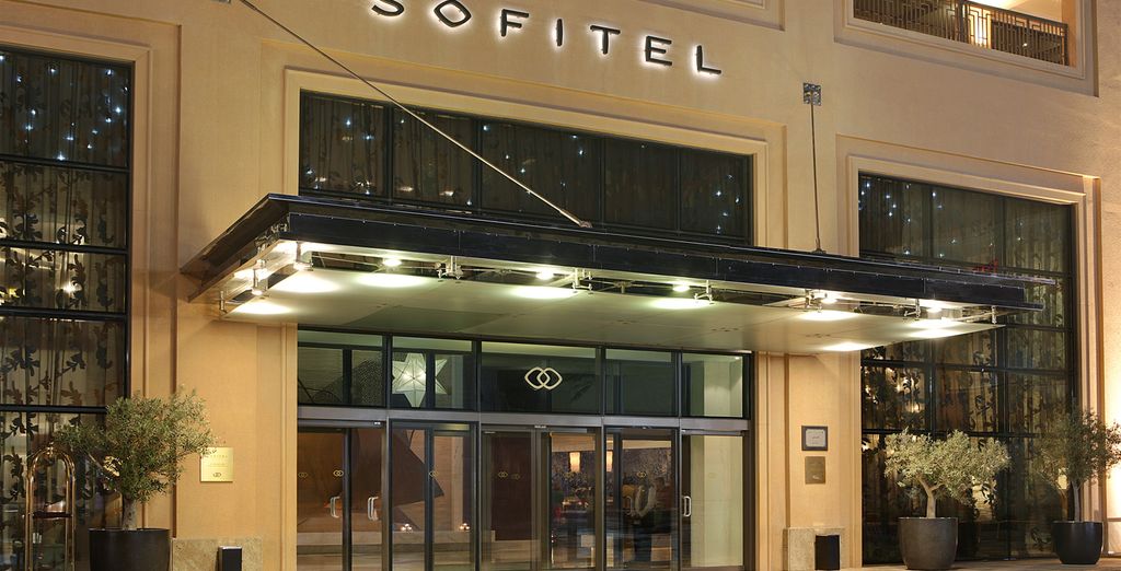 Sofitel Dubai Jumeirah Beach 5*