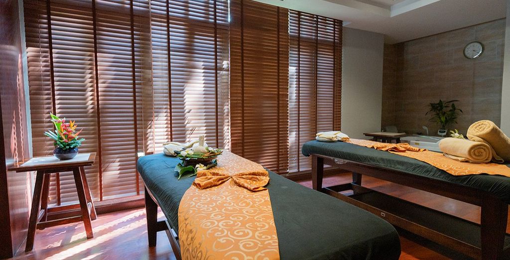Combinato Beyond Kanda Buuri 4* e Panviman Resort Koh Phangan 5* con eventuale pre-estensione a Phuket