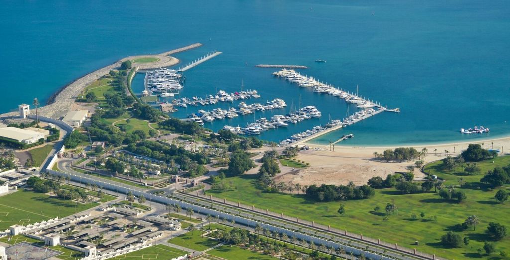 Hyatt Andaz Capital Gate 5* con biglietti per il Gran Premio di Formula 1