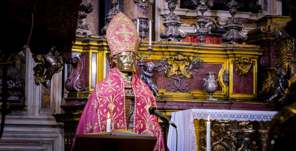 Tour tra miti e leggende nel Golfo Partenopeo