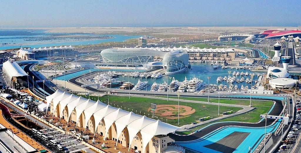 Mercure Dubai Barsha Heights 4* mit F1-Zugang