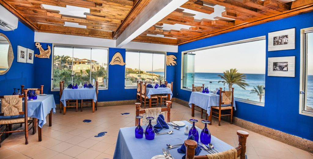 DoubleTree By Hilton Sharks Bay Resort 4*