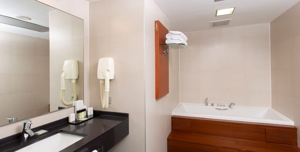 Nippon Hotel 4*