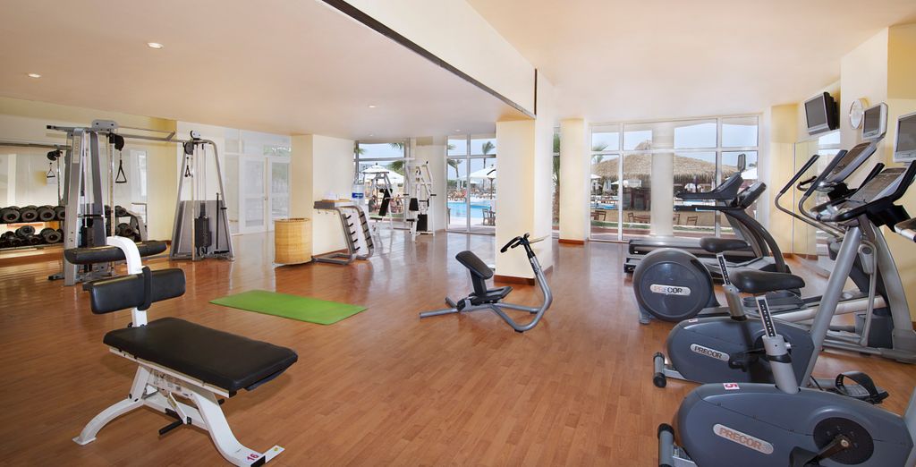 DoubleTree By Hilton Sharks Bay Resort 4*