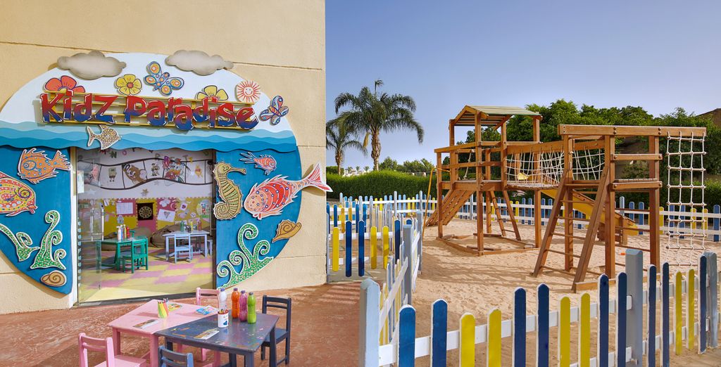 Double Tree By Hilton Sharks Bay Resort 4*