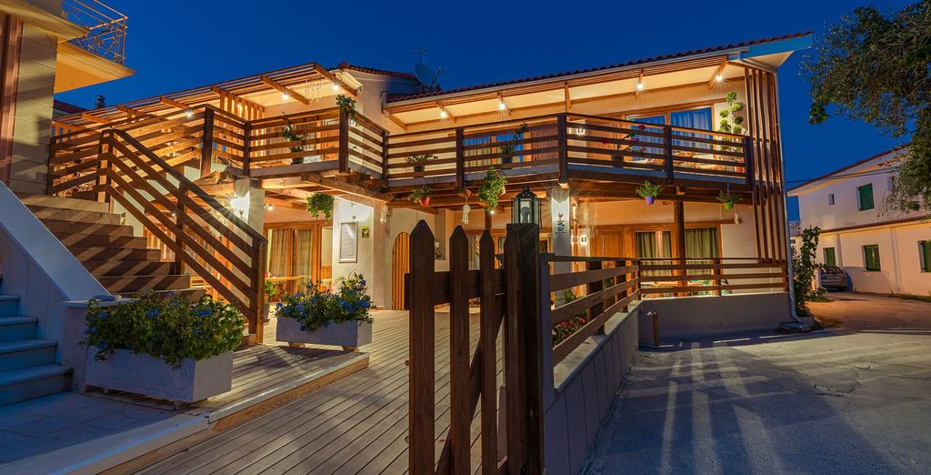 Ekati Mare Boutique Hotel 4*