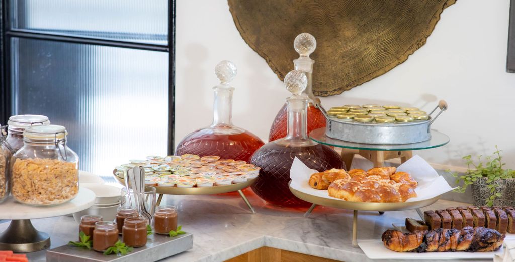 Lily & Bloom Boutique Hotel