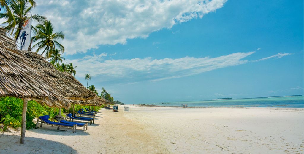 Kena Beach Hotel 4*