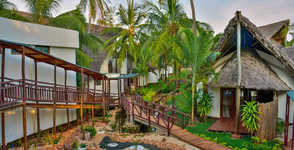 Kena Beach Hotel 4*