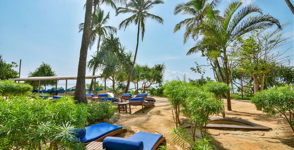Kena Beach Hotel 4*