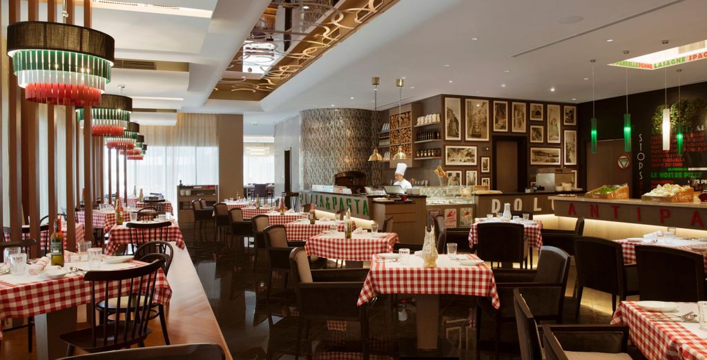 Hotel Pearl Rotana Capital Centre 4*