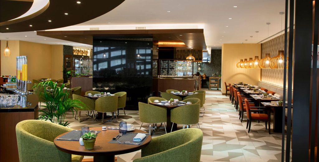 Hotel Pearl Rotana Capital Centre 4*