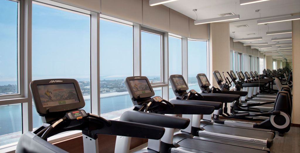 Hotel Pearl Rotana Capital Centre 4*