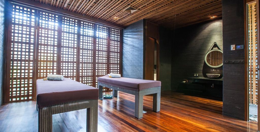 Combinato Beyond Kanda Buuri 4* e Panviman Resort Koh Phangan 5* con eventuale pre-estensione a Phuket
