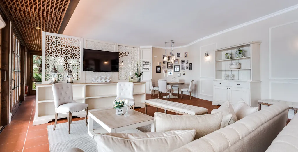Madrigale Panoramic & Lifestyle Hotel
