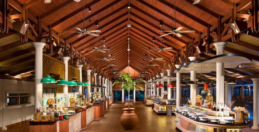 Royal Island Resort & Spa 5*