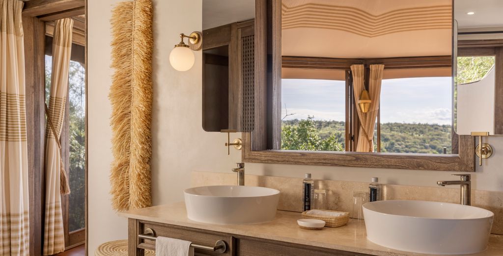 Hemingways Nairobi 5* + Hemingways Ol Seki Mara + Hemingways Watamu 5*