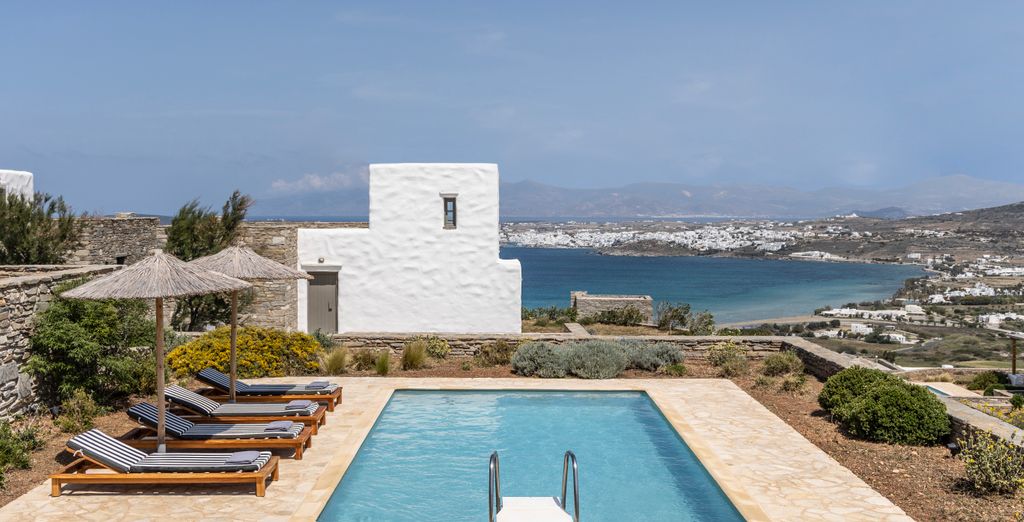 Acron Villas 4*