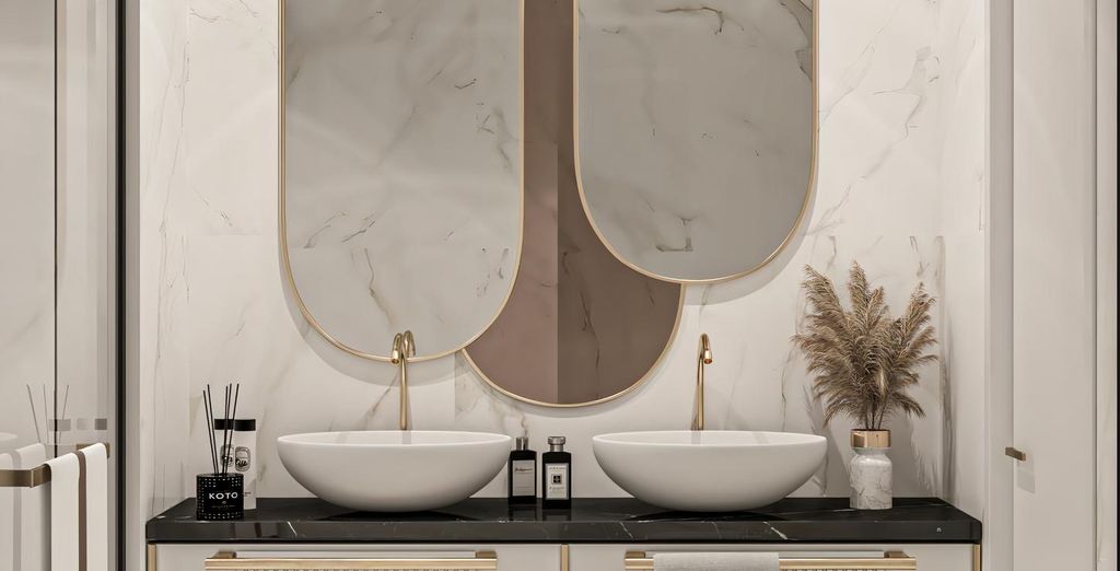 Adams Beach Hotel 5*
