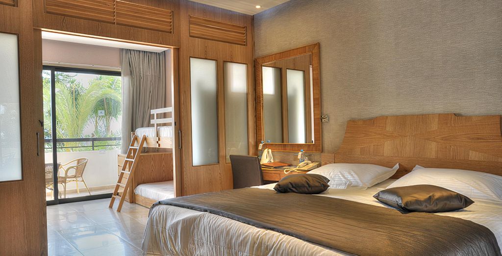 Adams Beach Hotel 5*