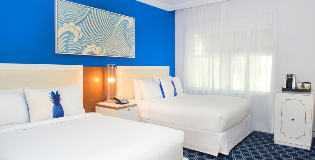Blue Moon Hotel 4*