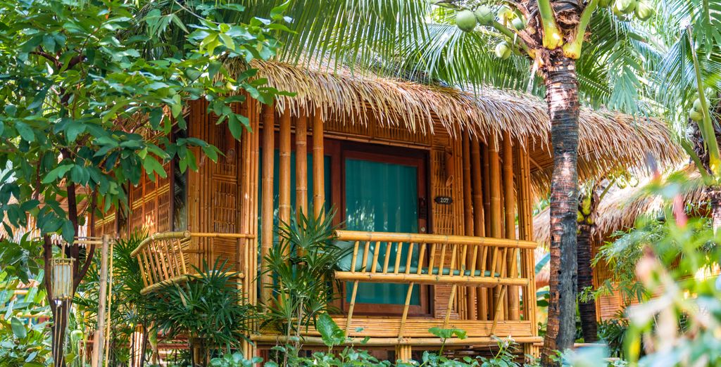 Namaka Resort Kamala 5*, Phi Phi CoCo Beach Resort 4*, Khao Lak Laguna Resort 4* con pre-estensione opzionale a Bangkok 