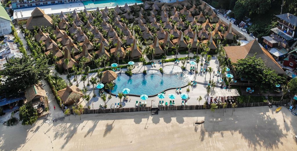 Namaka Resort Kamala 5*, Phi Phi CoCo Beach Resort 4*, Khao Lak Laguna Resort 4* con pre-estensione opzionale a Bangkok 