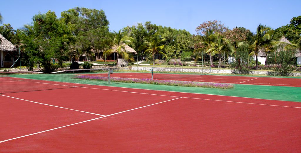 Karafuu Beach Resort And Spa 5*