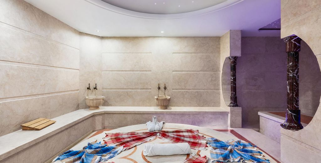 Ramada by Wyndham Istanbul Pera 5*