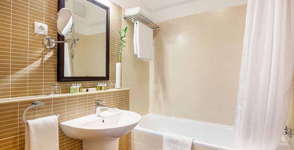 Escala Hotel & Suites 4*