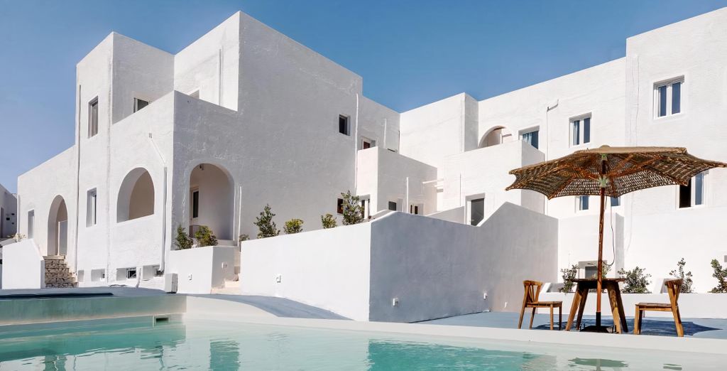 Voca Hotel & Suites