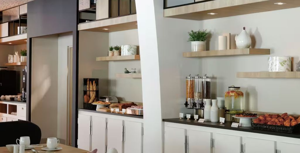 Hilton Garden Inn Paris La Villette 4*