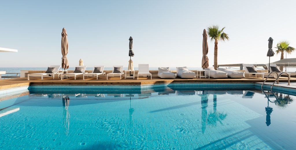 Petradi Beach Lounge Hotel 4*