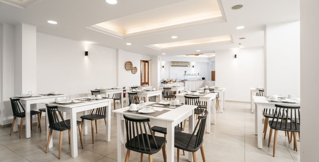 Petradi Beach Lounge Hotel 4*