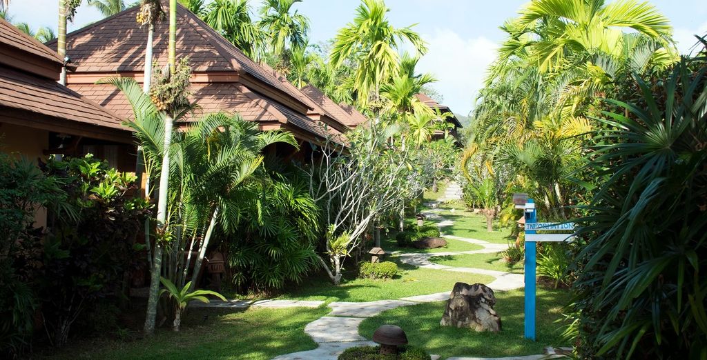 Combinato: Baan Taranya Resort, Koh Yao Yai 4*, Le Méridien Khao Lak Resort & Spa 5* e pre-estensione al Marina Gallery Resort -KACHA- Kalim Bay 5* o al Montien Hotel Surawong Bangkok 5*