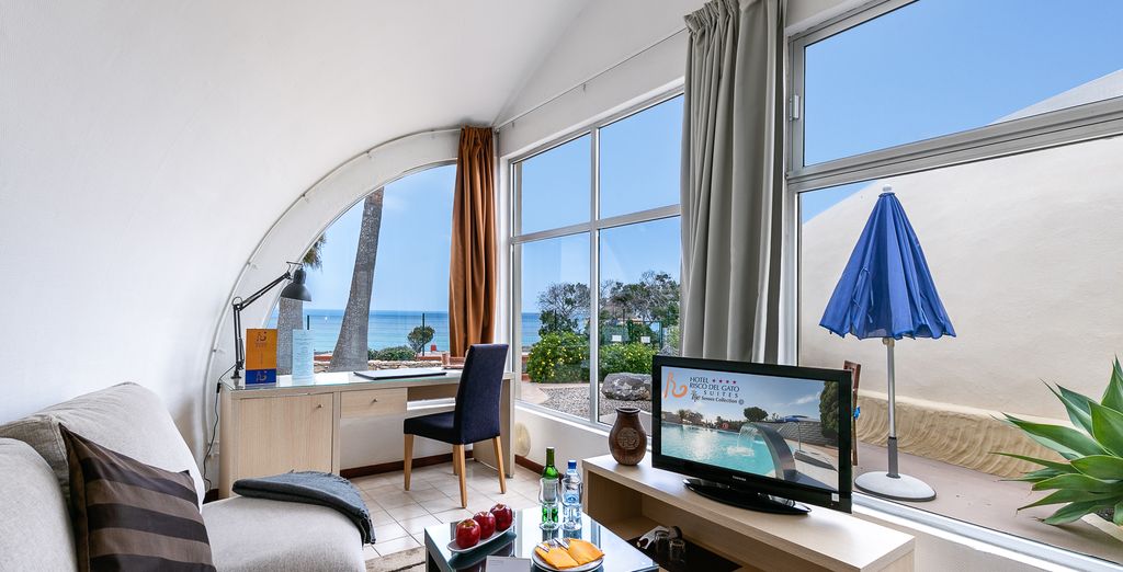 Hotel LIVVO Risco del Gato Suites 4*