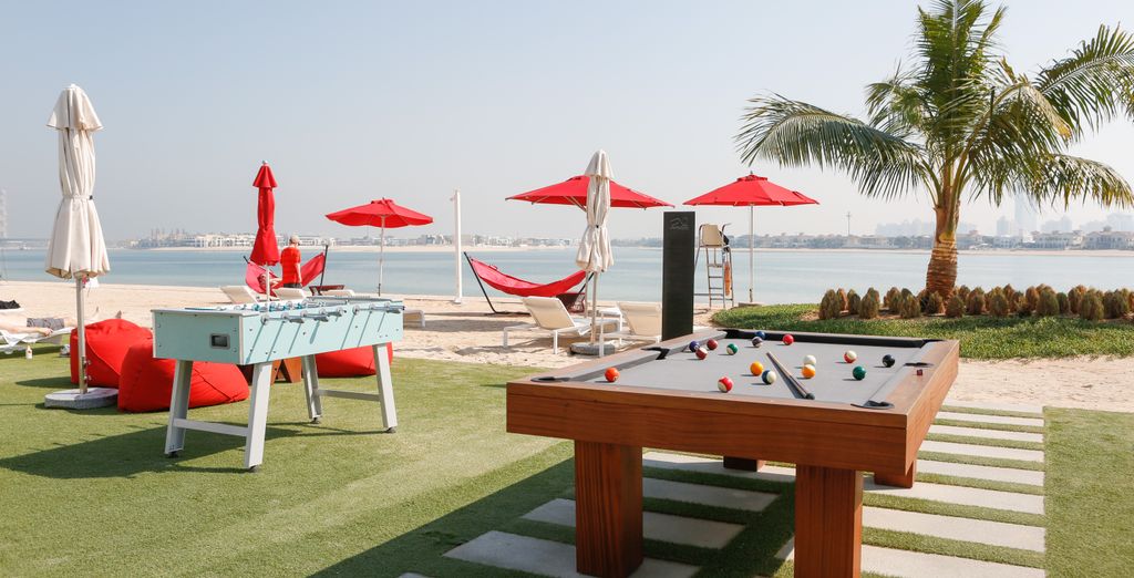 Th8 Palm Dubai Beach Resort Vignette Collection, an IHG hotel 5*