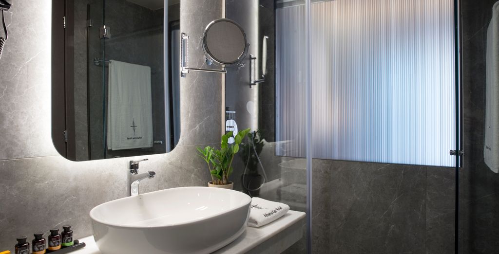 Athens Key Hotel Trademark Collection by Wyndham 5*