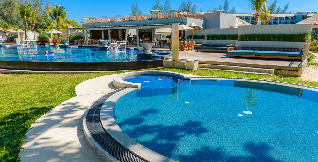 Combinato The Charm Resort Phuket 4*, Koh Yao Yai Village - SHA Extra Plus 4* e Mai Holiday by Mai Khao Lak 5*