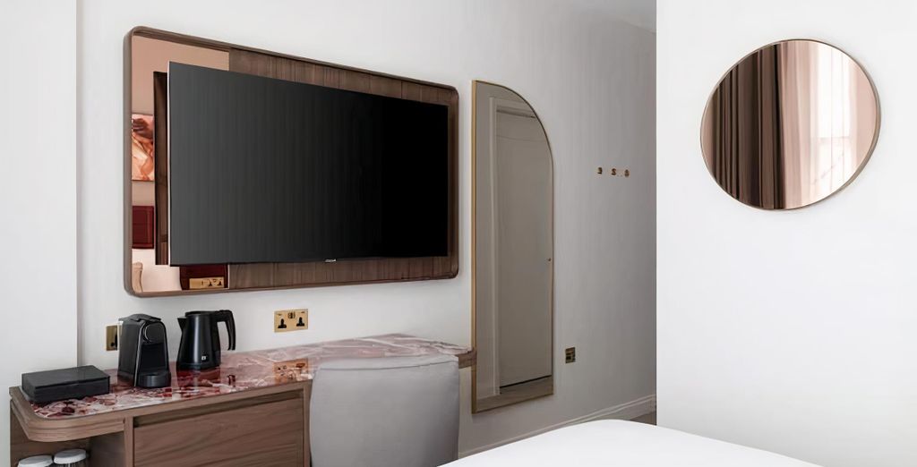 Lost Property St Paul's London, Curio Collection 4*