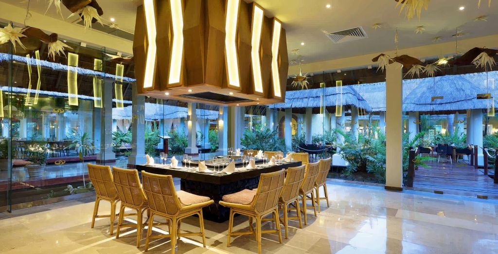 Grand Palladium Kantenah Resort & Spa  5*